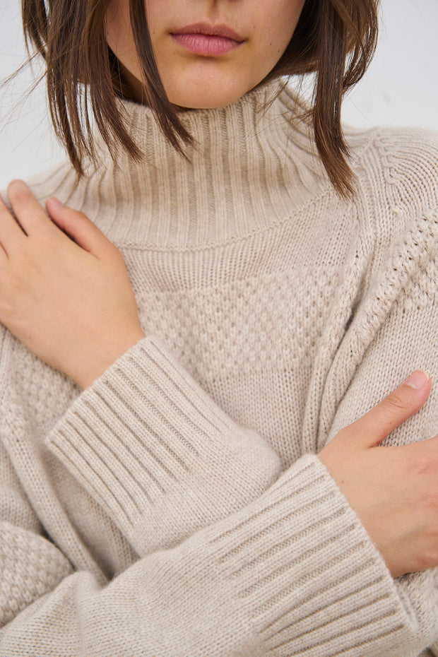 MEA SWEATER