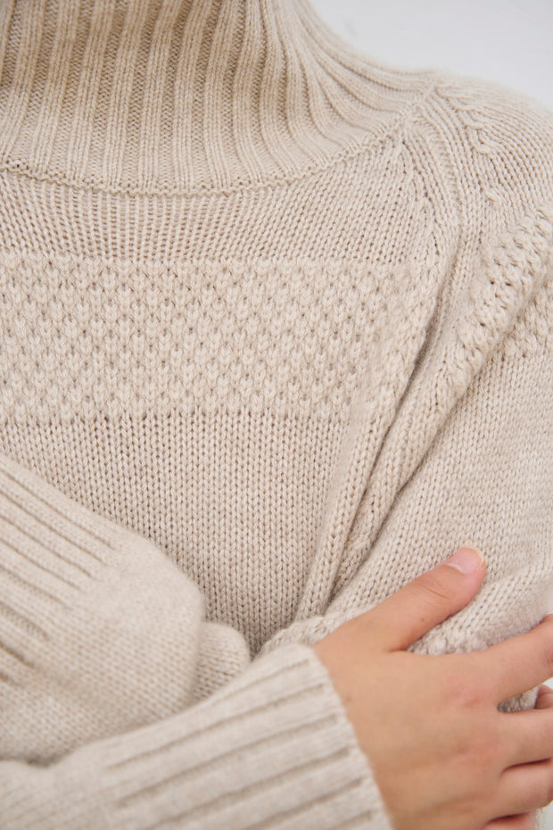 MEA SWEATER