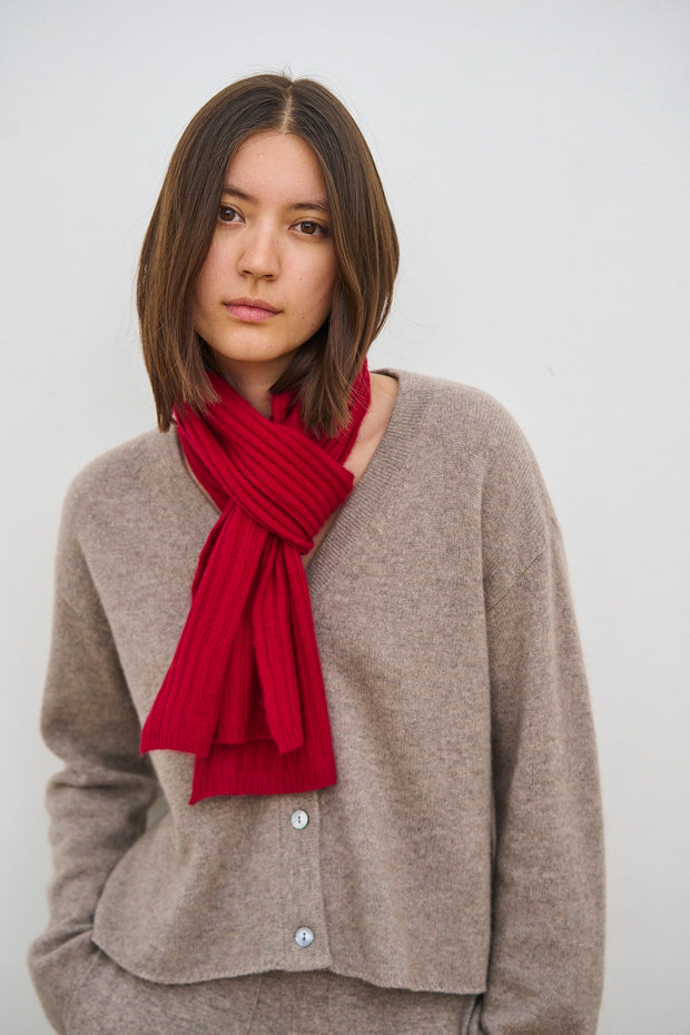SARA SCARF