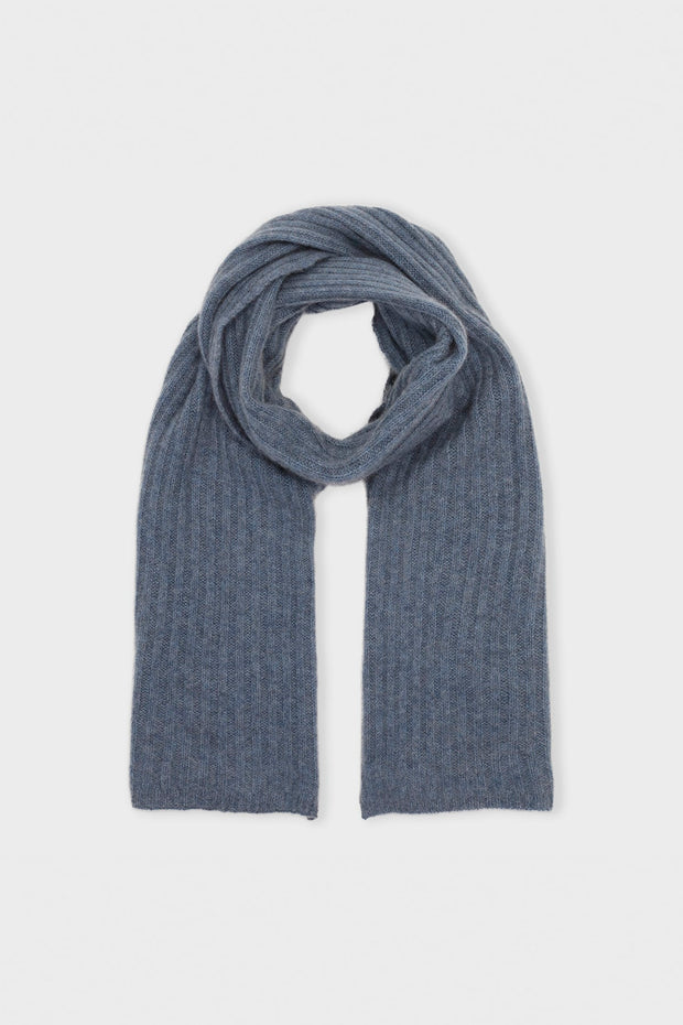 SARA SCARF