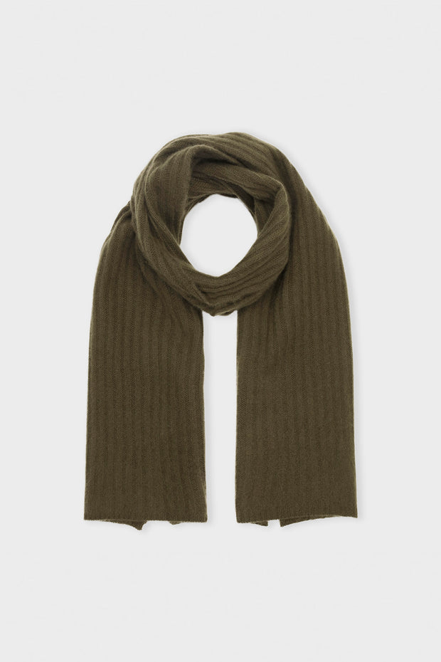 SARA SCARF