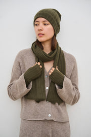 SARA SCARF