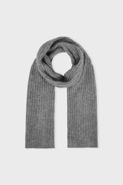 SARA SCARF