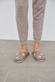 WARM FEET SLIPPERS