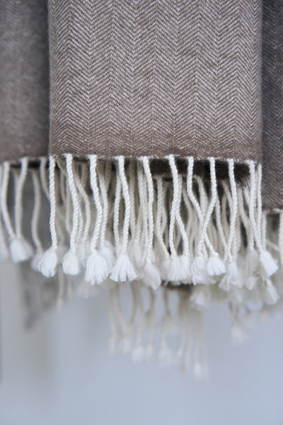 HERRINGBONE THROW