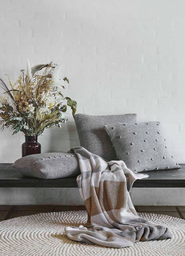 SNOW DROP RUG