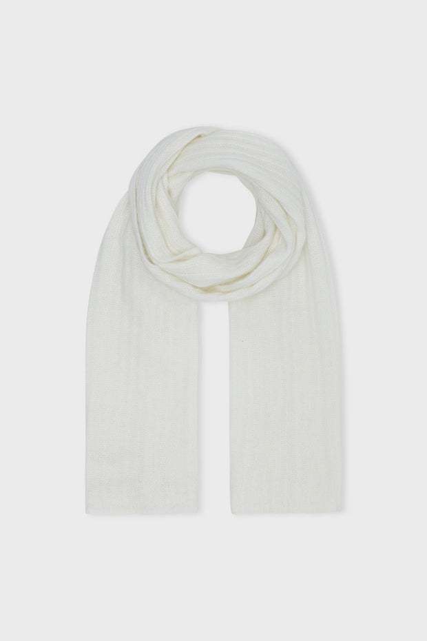 SARA SCARF