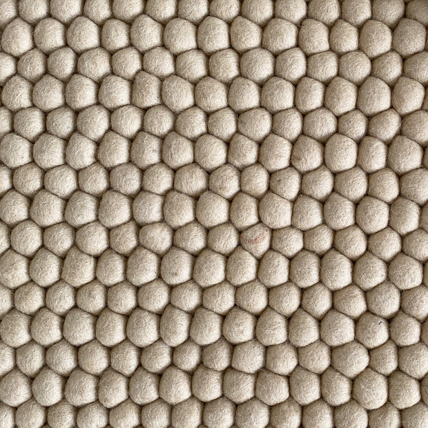 SNOW DROP RUG