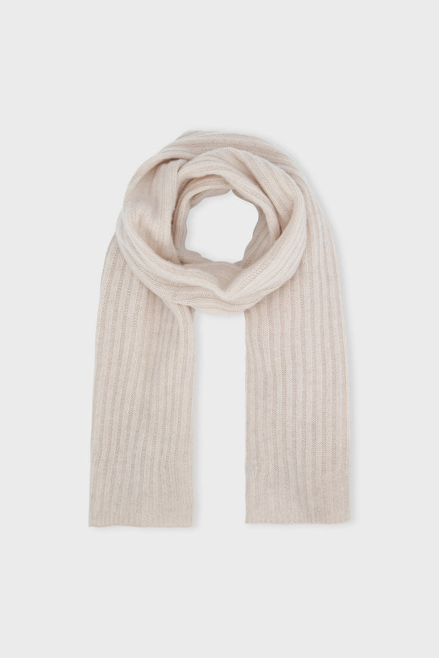 SARA SCARF