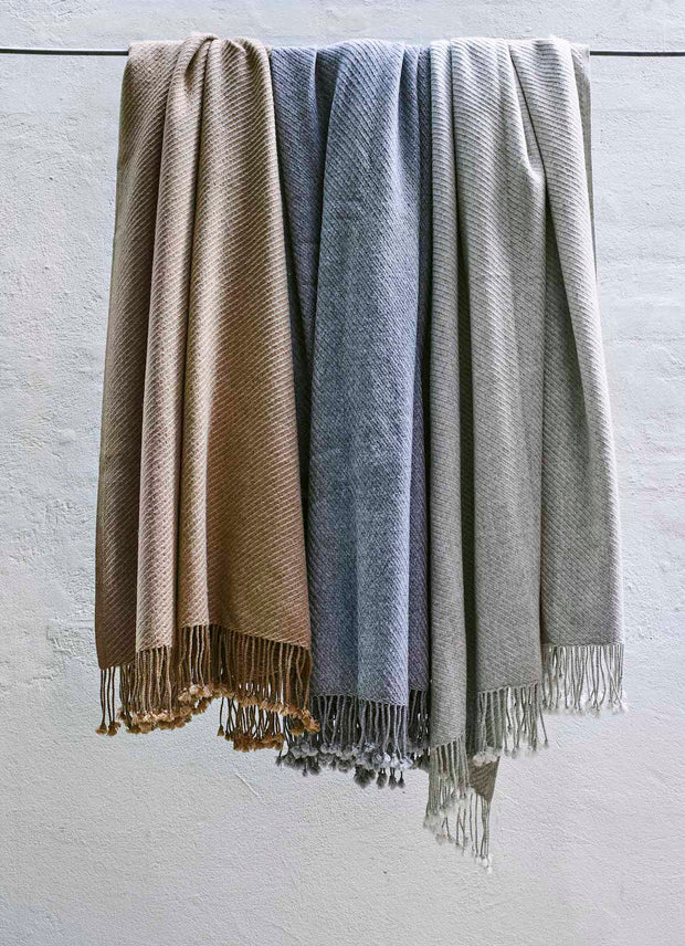 SUSAN THROW