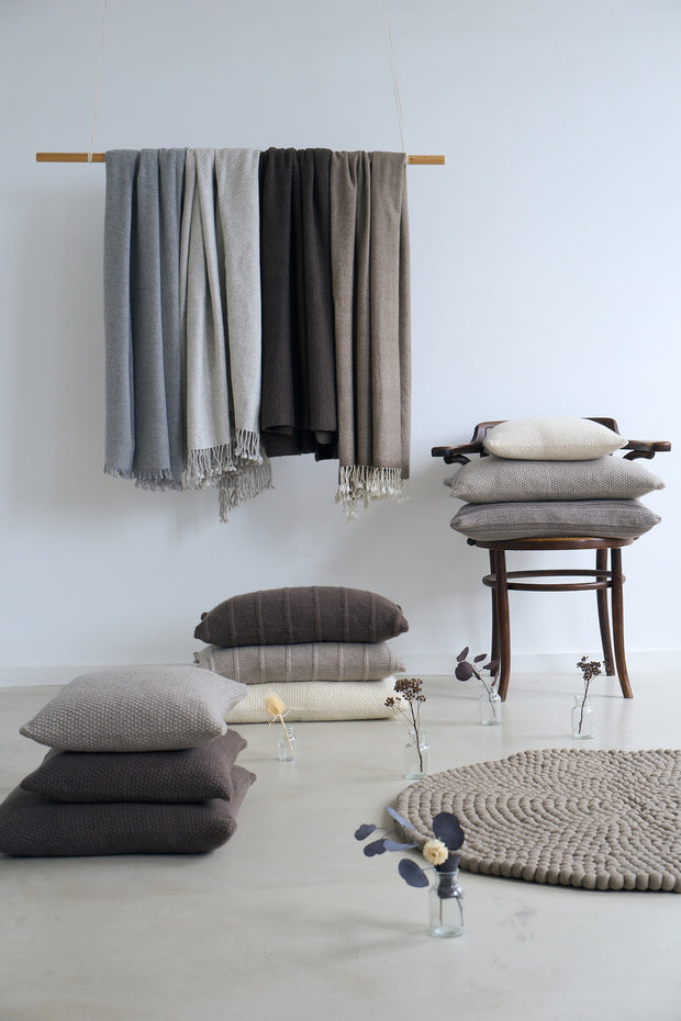 FREJA THROW
