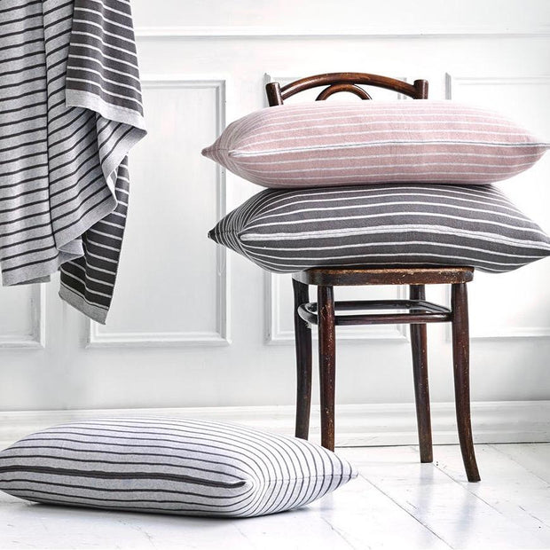 STRIPE CUSHION