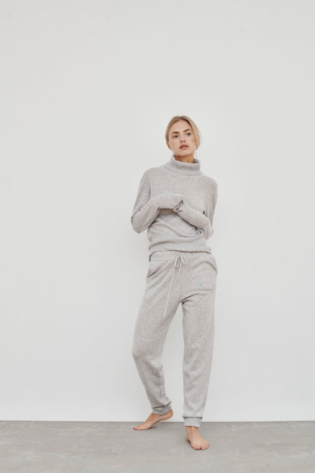 ANNEMO SWEATER